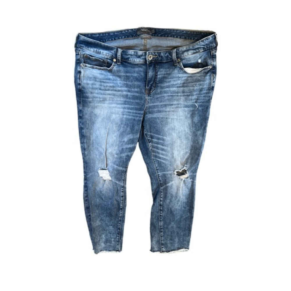 Torrid Women's Crop Boyfriend Vintage Stretch‎ Distressed Jeans Size 18